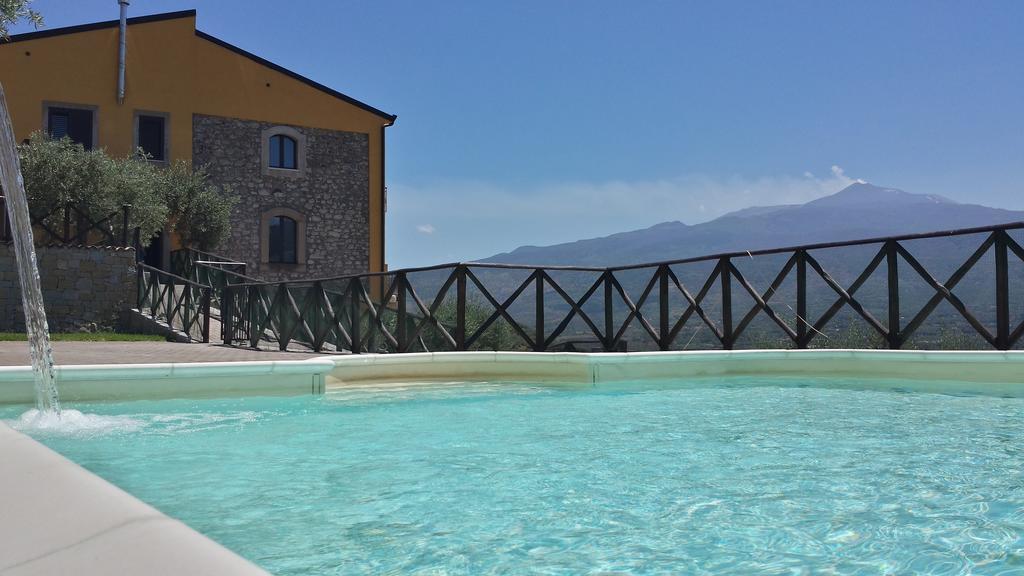 Agriturismo Valle Dell'Etna Roccella Valdemone ภายนอก รูปภาพ