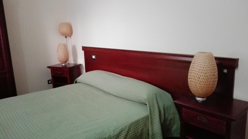 Agriturismo Valle Dell'Etna Roccella Valdemone ภายนอก รูปภาพ